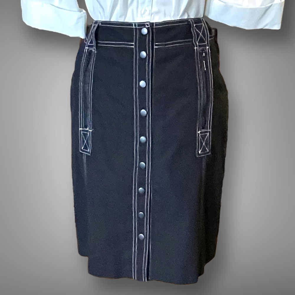 Women’s INC Stretch Black Skirt with White Stitching and Side Zip Pockets Sz 10